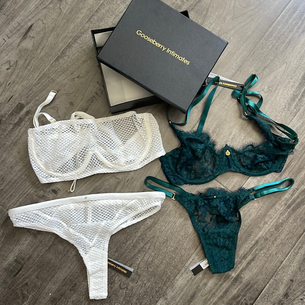 Never been worn. Gift. Not my style.